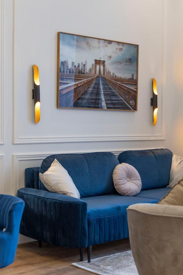 Luxurious Central Grand Home W/ 3Bedrm 2Bathrm Budapest Eksteriør billede